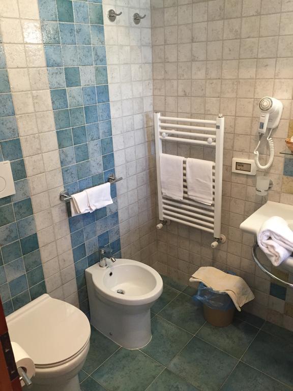Albergo Villa Mario Sant'Angelo  Exteriör bild